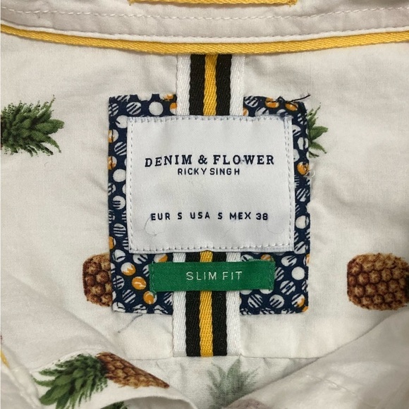 Denim &‎ Flowers EUC Mens slim fit, button up pineapple shirt, size small - Picture 6 of 16